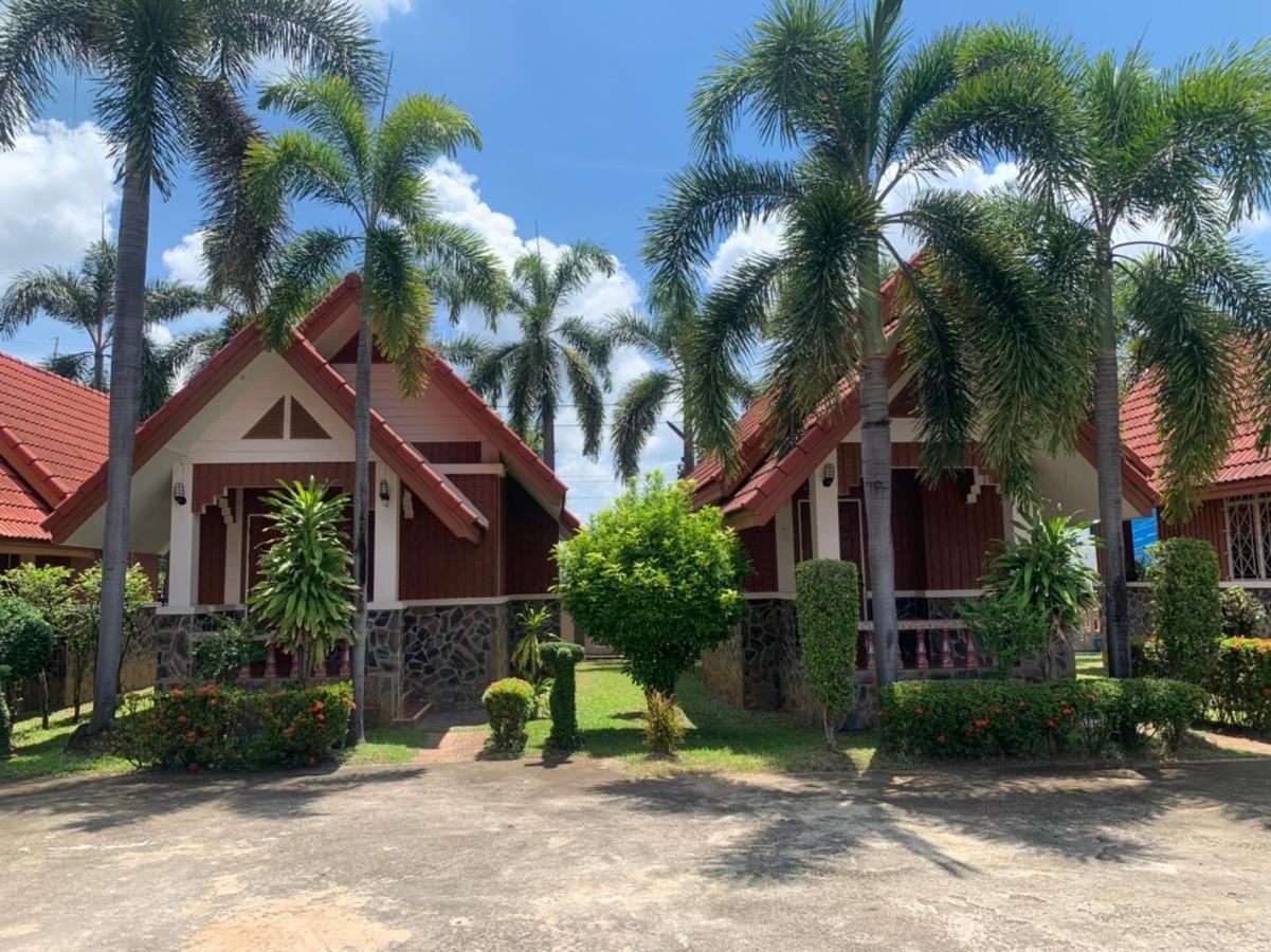 Bunraksa Resort Kamphaeng Phet Exteriör bild