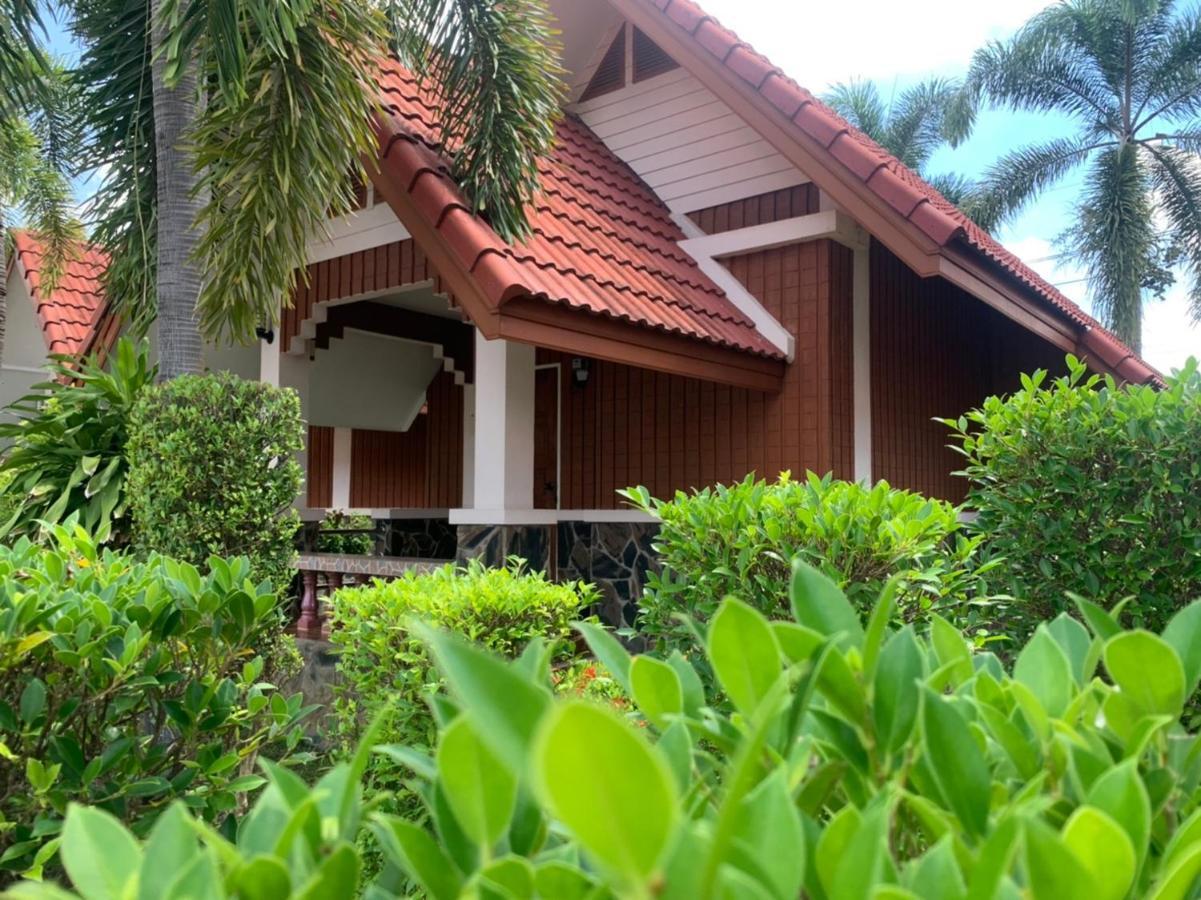 Bunraksa Resort Kamphaeng Phet Exteriör bild