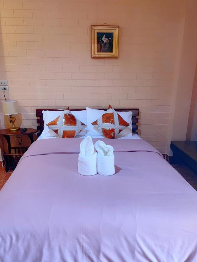 Bunraksa Resort Kamphaeng Phet Exteriör bild