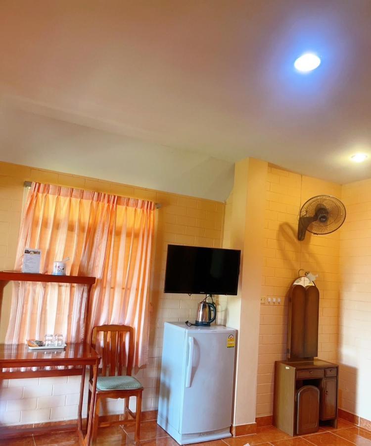 Bunraksa Resort Kamphaeng Phet Exteriör bild