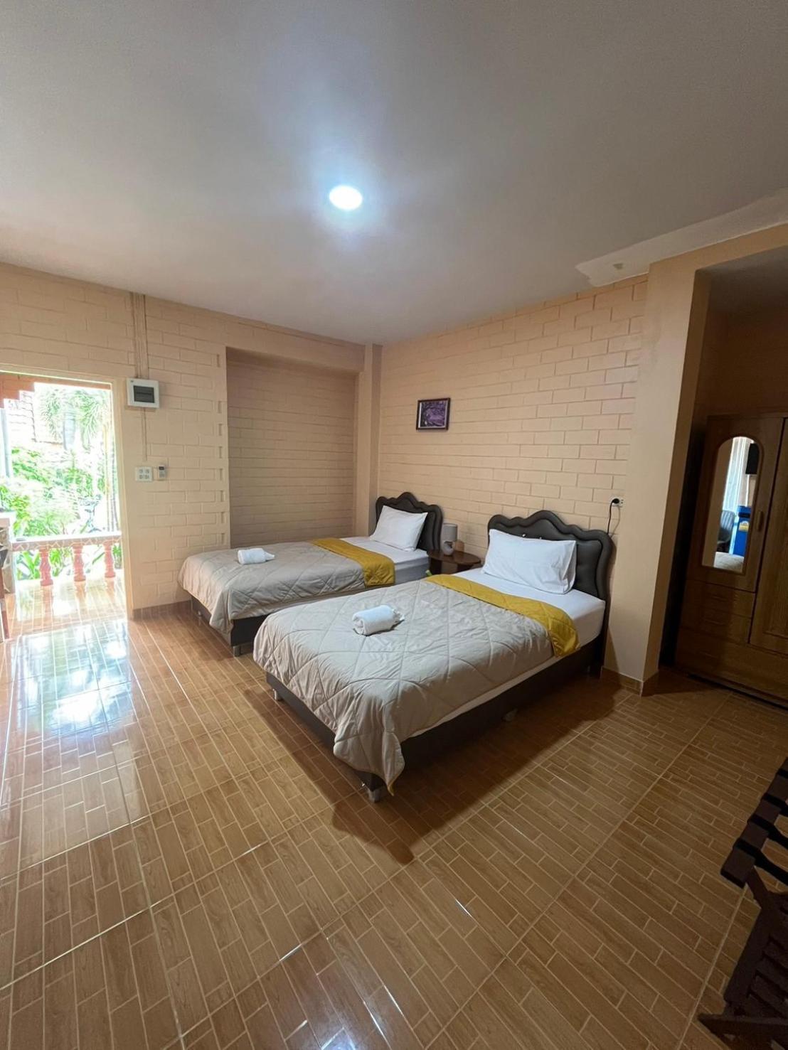 Bunraksa Resort Kamphaeng Phet Exteriör bild